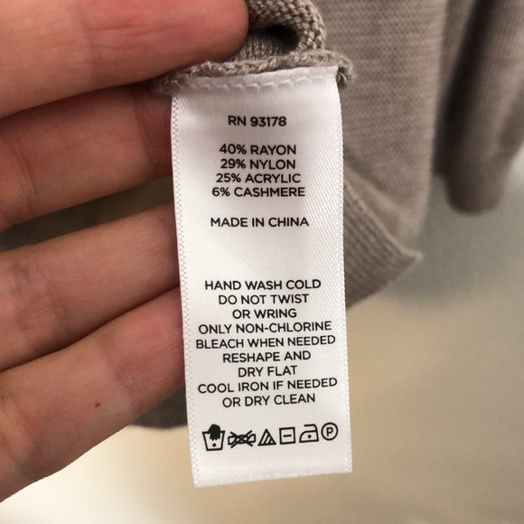 Lori Felt Los Angeles cashmere blend hooded sweater size medium - Picture 5 of 6